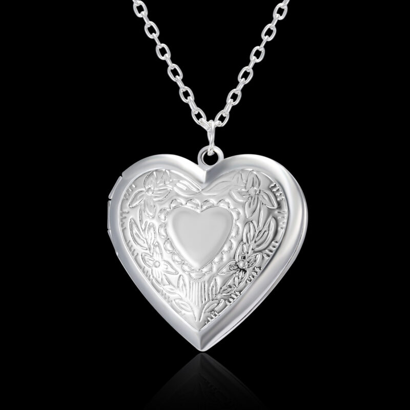 Carved Design Love Necklace Personalized Heart-shaped Photo Frame Pendant Necklace For Women Family Jewelry For Valentine's Day - Image 5