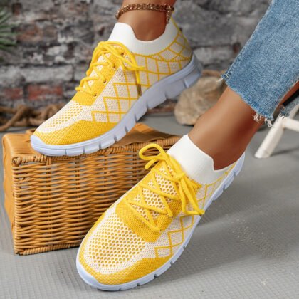 Colorblock Plaid Lace-Up Flyknit Sneakers Ins Mesh Casual Shoes Fashion Breathable Walking Running Sports Shoes For Women - Yellow, 36